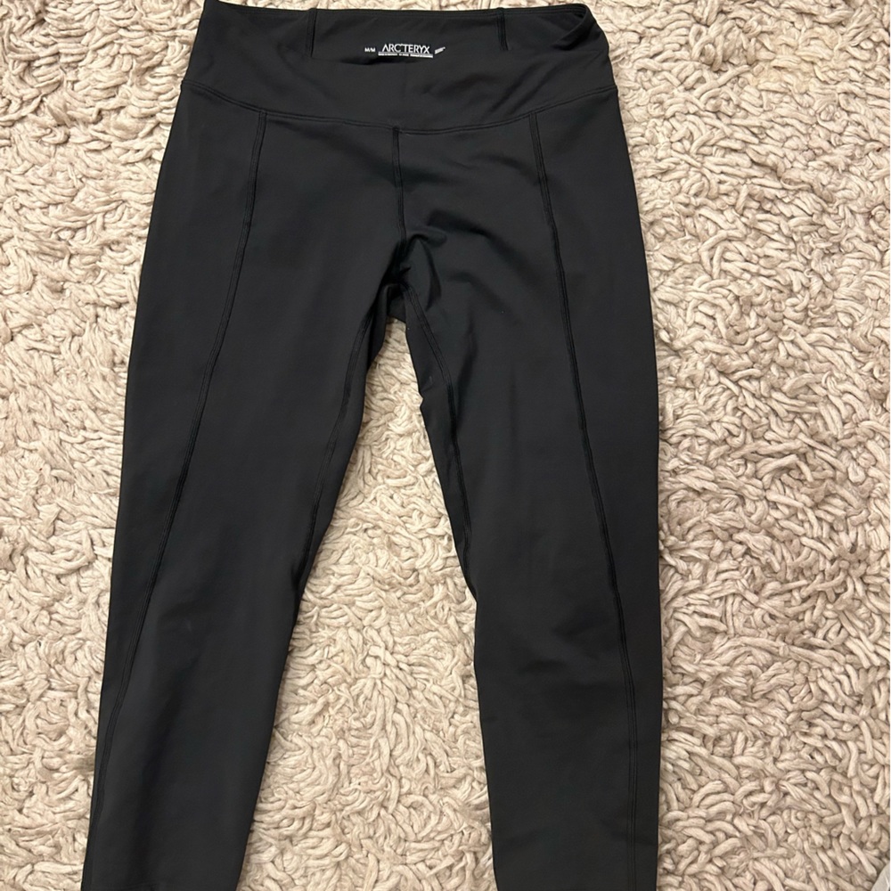 Arc’teryx women’s cropped legging
